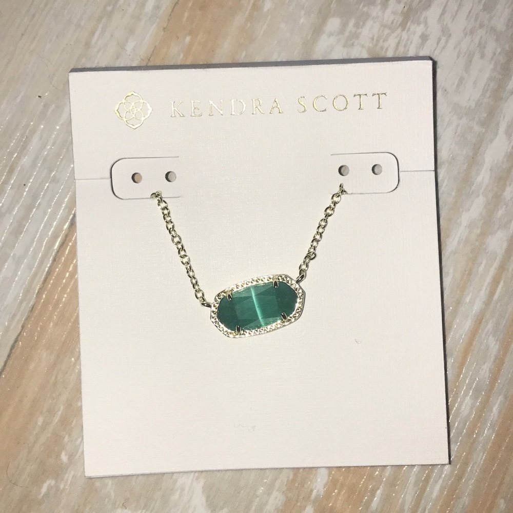 Elisa Pendant Necklace In Emerald Cat's Eye